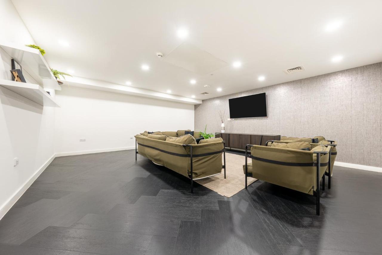 Luxury One Bedroom Serviced Apartment In The Heart Of Bedford Eksteriør billede